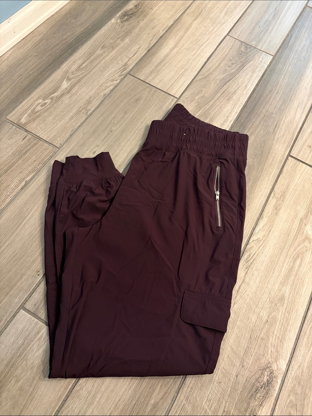 Old Navy Women's Track Joggers in Black and Plum - Picture 5 of 5